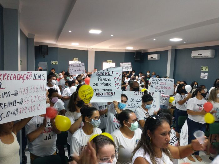 Imagem da notícia: FESPUMEB-BA PRESENTE NA MOBILIZAÇÂO DOS SERVIDORES DE GENTIO DO OURO - BA