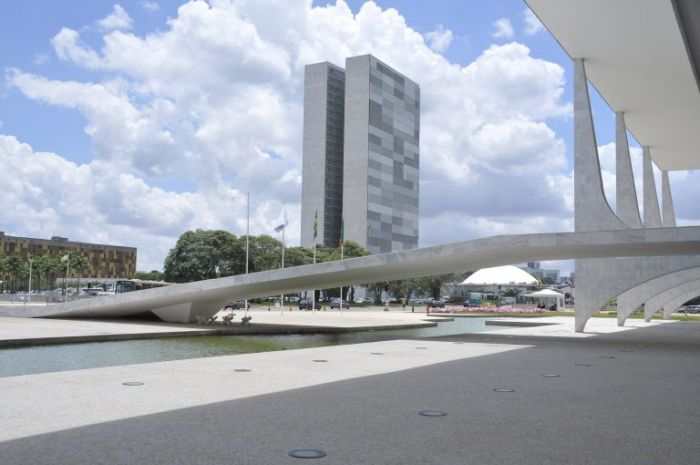 Imagem da notícia: NOTA DE REPÚDIO À APROVAÇÃO DO PL 39/20